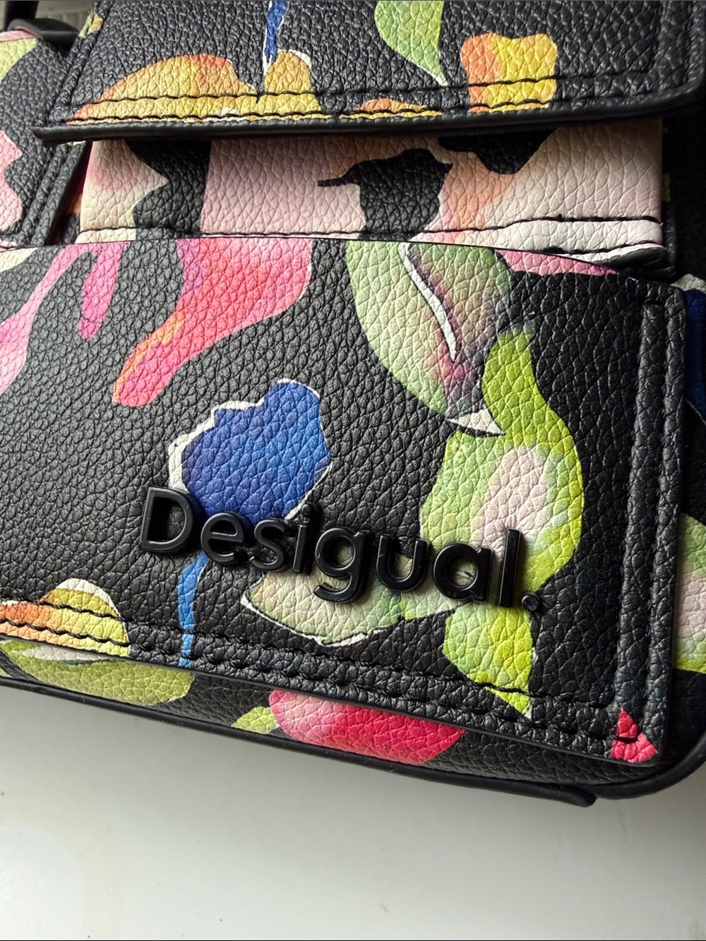 Desigual Black Multicolor Floral Patchwork Shoulder Bag - Picture 3 of 7